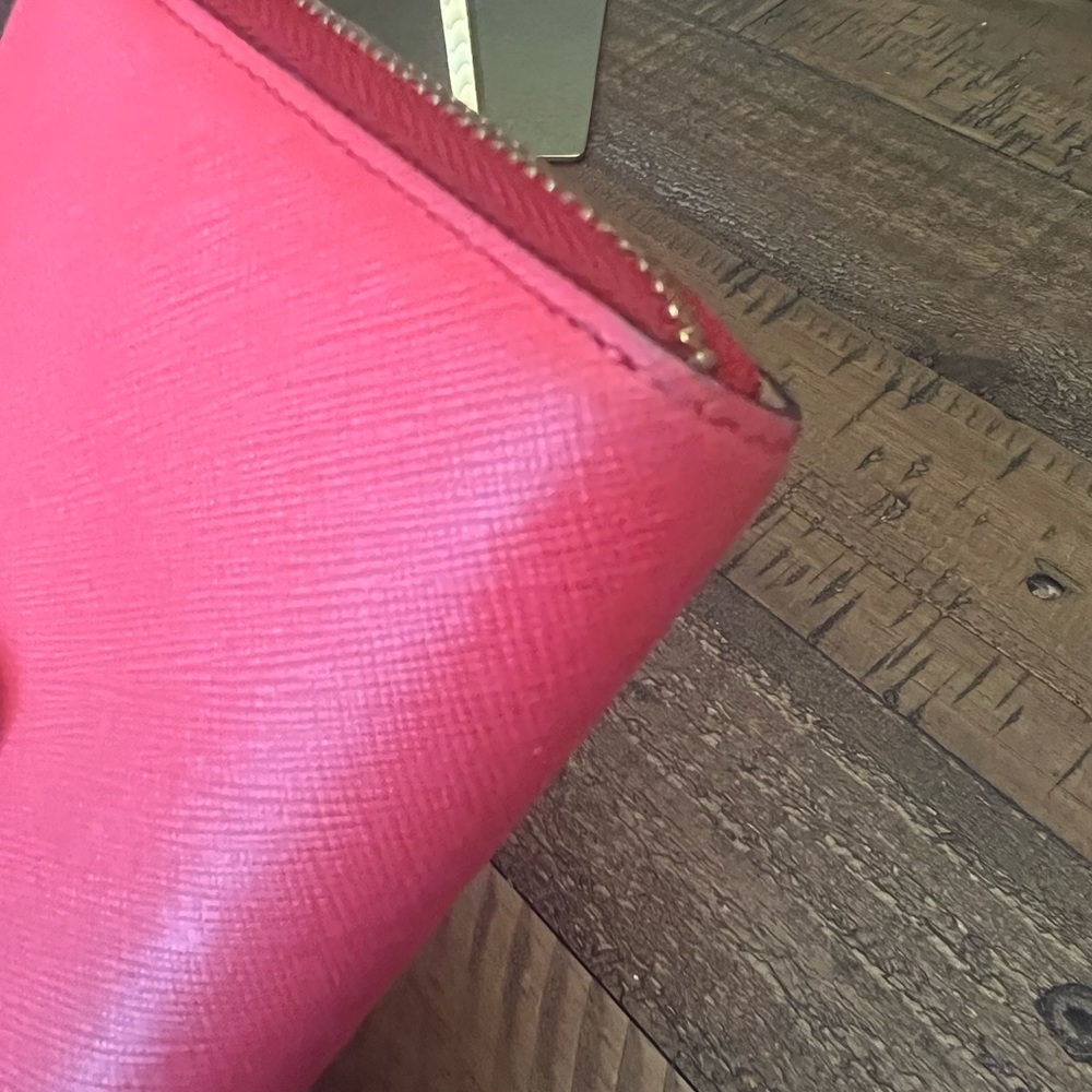 MCM Vibrant Red and Orange Zipparound Wallet - Picture 5 of 7
